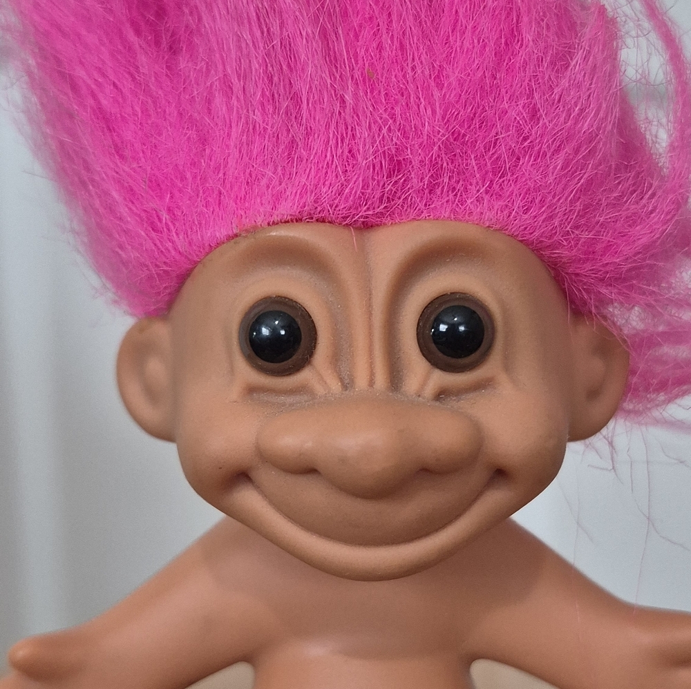 Vintage Russ Troll Doll With Pink Hair  And Brown Eyes - Picture 5 of 6